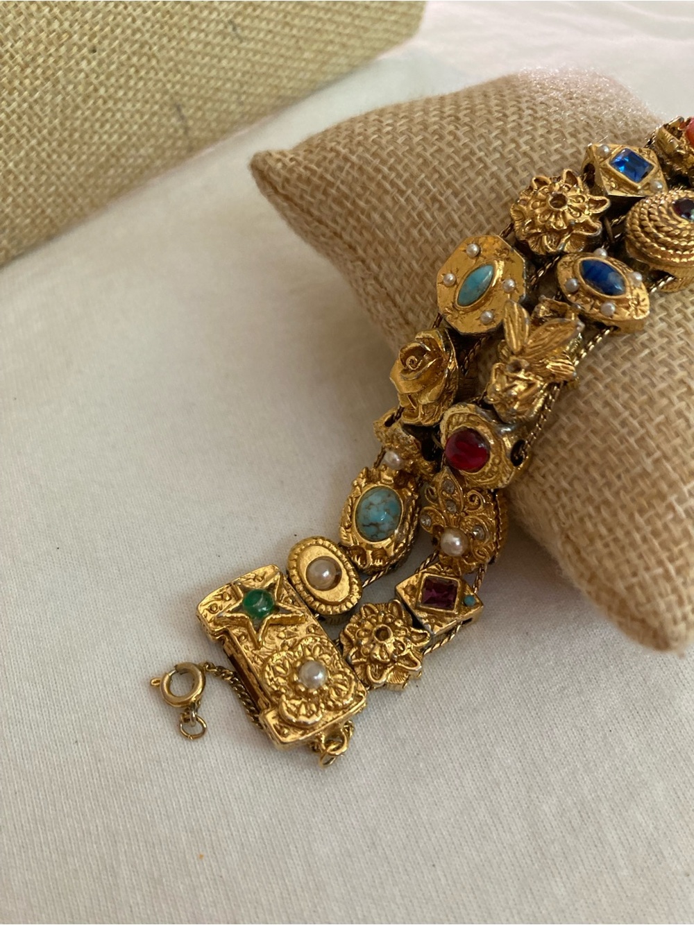 Goldette Signed Vintage Double Slide Bracelet Cameos Faux Gemstones - Picture 8 of 11